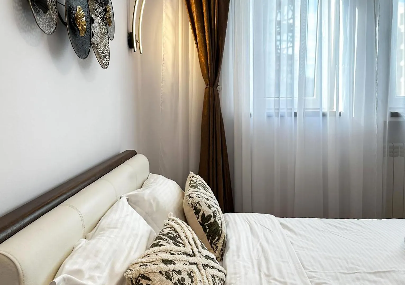 Apartment Carol In Woodland Central Studio Bucharest Romania